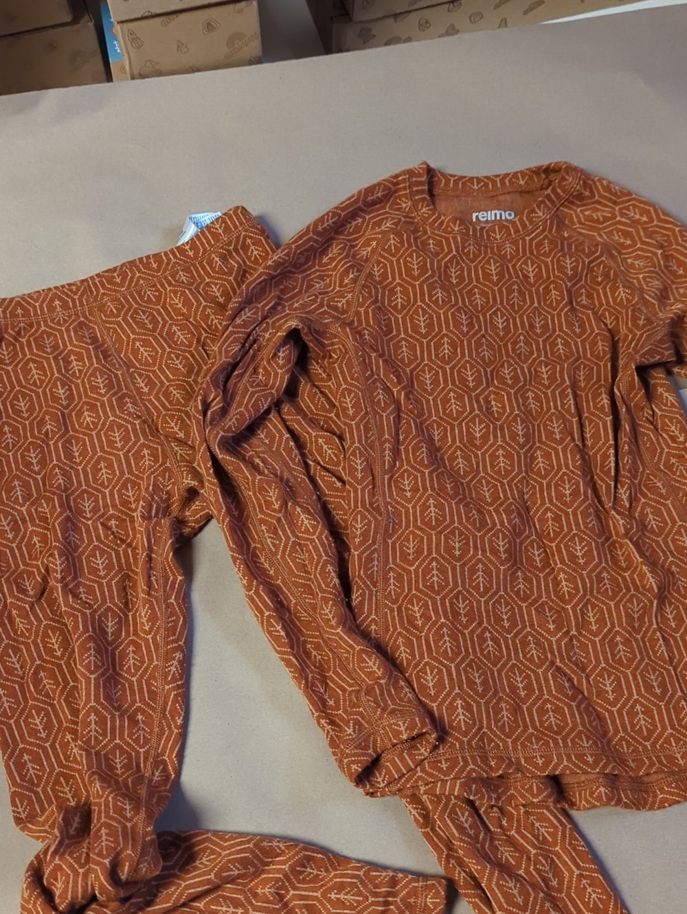 Reima Brown Geometric Long-Sleeve Wool Blend Thermal Set - 13 Years